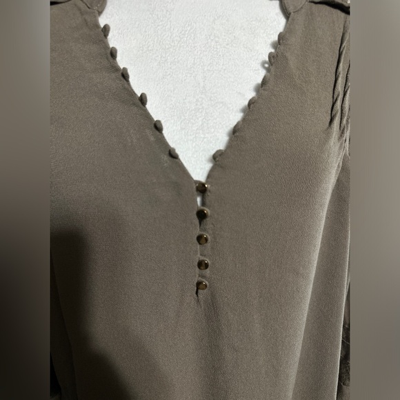 Democracy, size XL, excellent used condition, smoke/pet free home. - Picture 2 of 8